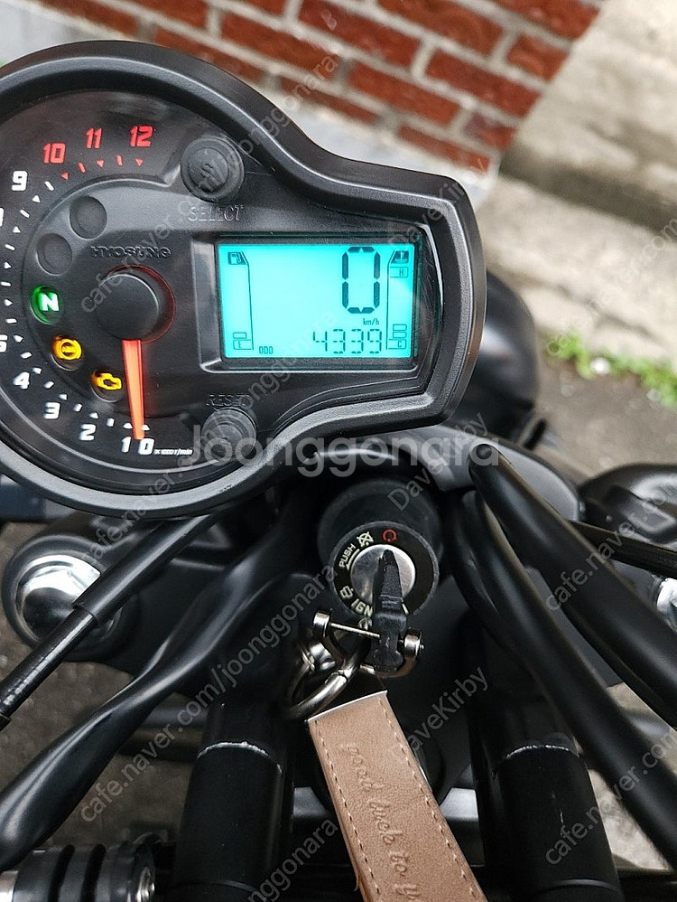 아퀼라300/22년식/4,300km/1대차주/경정비완/...--3