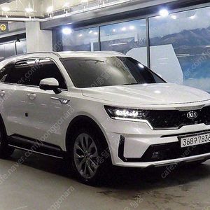 56,934 km 쏘렌토 중고 가격 MQ4 디젤 2.2 2WD 시그니처 중고자동차 할부리스가능 흰색