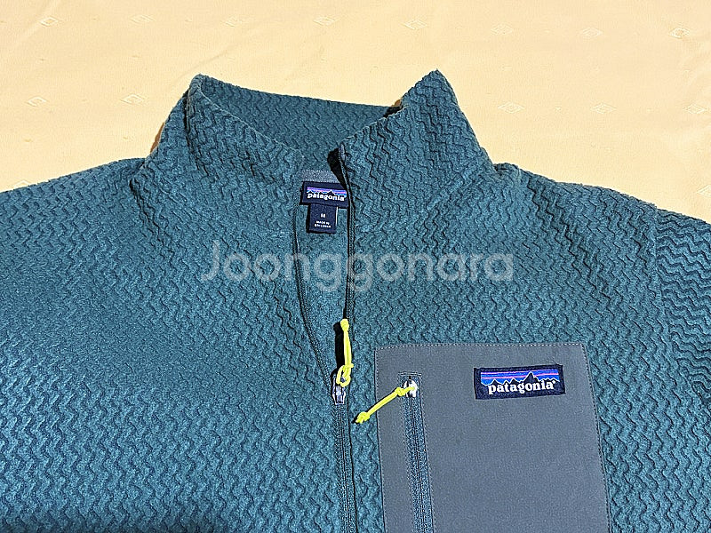 파타고니아 R1 air 집넥 (m)--0