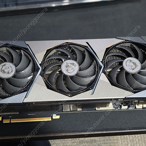 3080Ti 슈프림 팝니다.