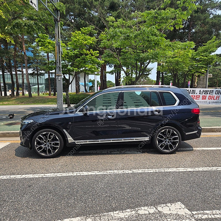 BMW X7 40I M스포츠 22인치휠 새상품급 싸게팝...--2