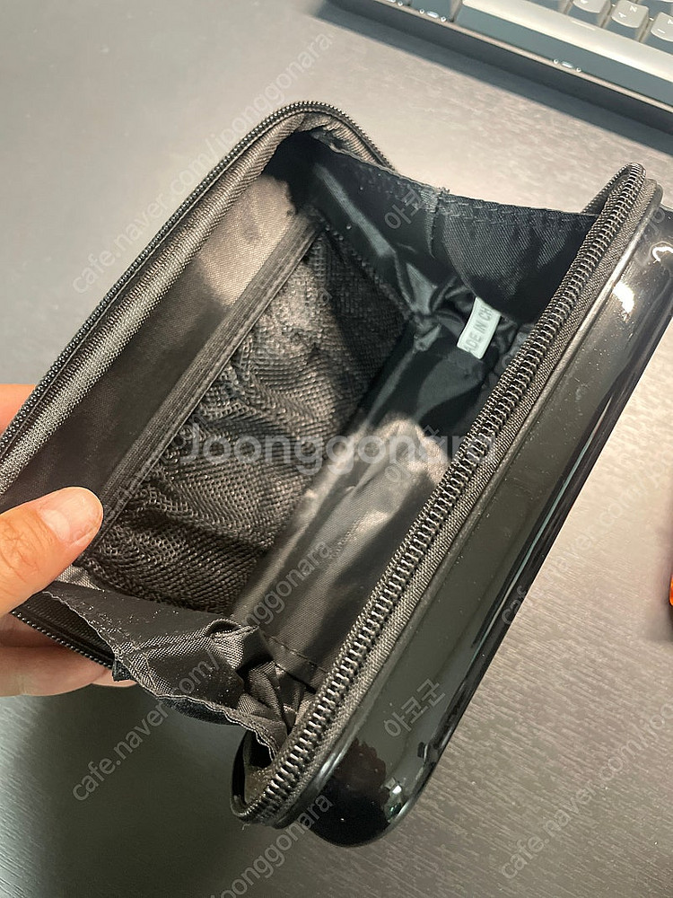 브롬톤 정품 캐리어블럭 + 미니 프론트백 팝니다.--3