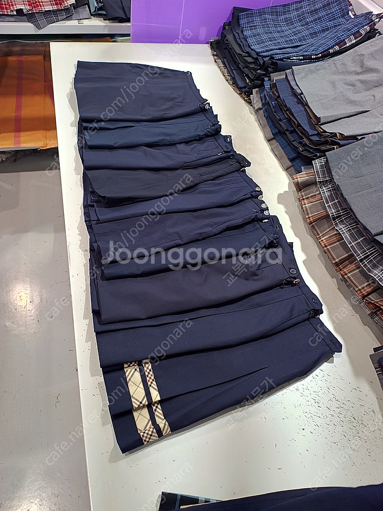 중고 교복치마 사이즈68 10장 택포32000--2