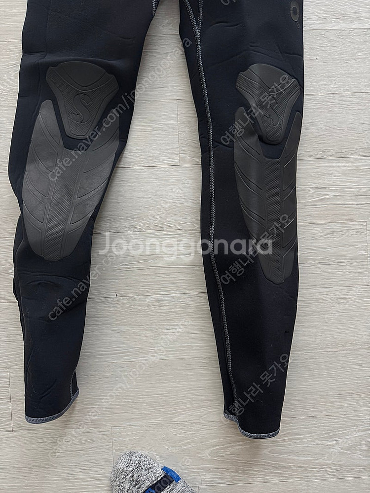 SCUBAPRO 스킨스쿠버 슈츠 M50 팝니다--8