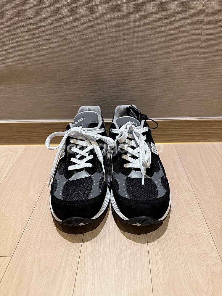 뉴발란스 992 bk 250사이즈--0