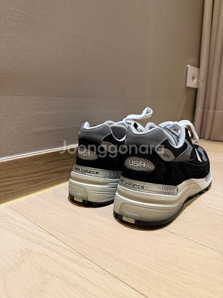 뉴발란스 992 bk 250사이즈--3