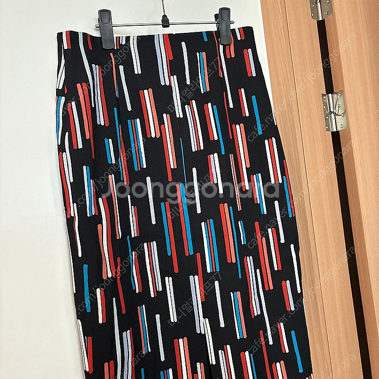 모조에스핀 트임 펜슬 롱스커트 치마 출근룩 결혼식 하객룩 올드머니룩--3