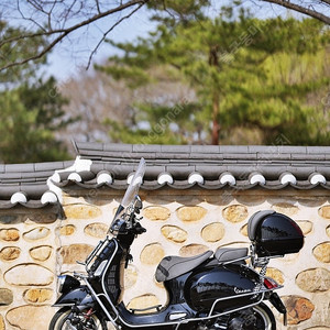 베스파 GTV300 몬테나폴레옹 에디션