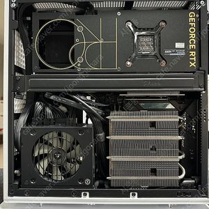 7800X3D 프로아트 4080S 조합 프렉탈 릿지 SFF ITX 게이밍 PC 팝니다.