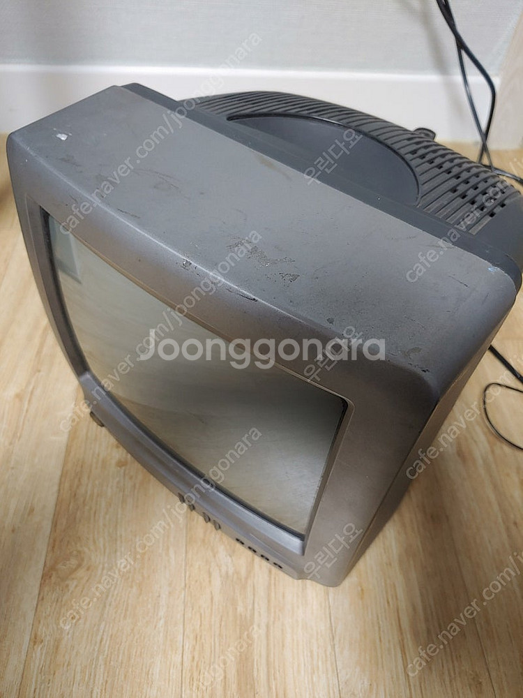 10인치 crt 브라운관 tv 판매합니다. 설명참조--0