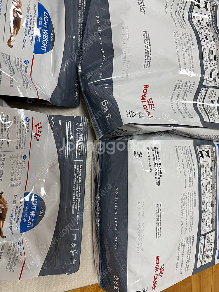 로얄캐닌 캣 라이트 웨이트 케어 3kg 총9개 32만--7
