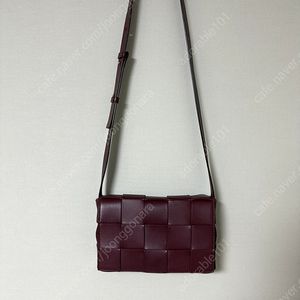 보테가베네타 카세트백(정품,단품)버건디