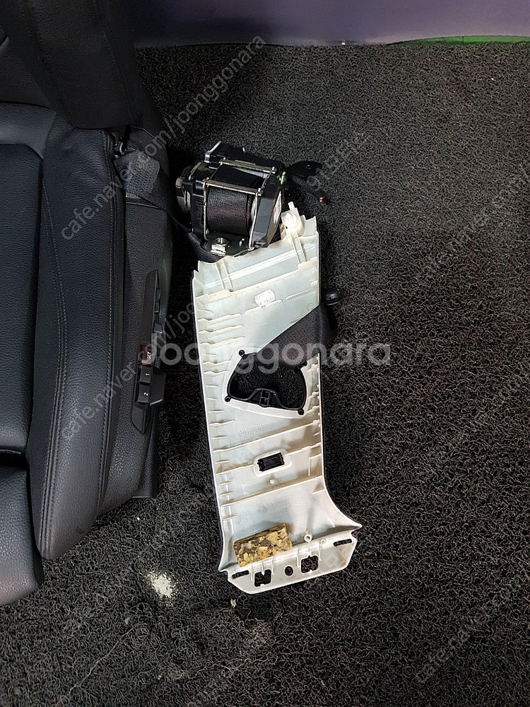 BMW E90 3시리즈 뒷범퍼 순정범퍼 팝니다--3