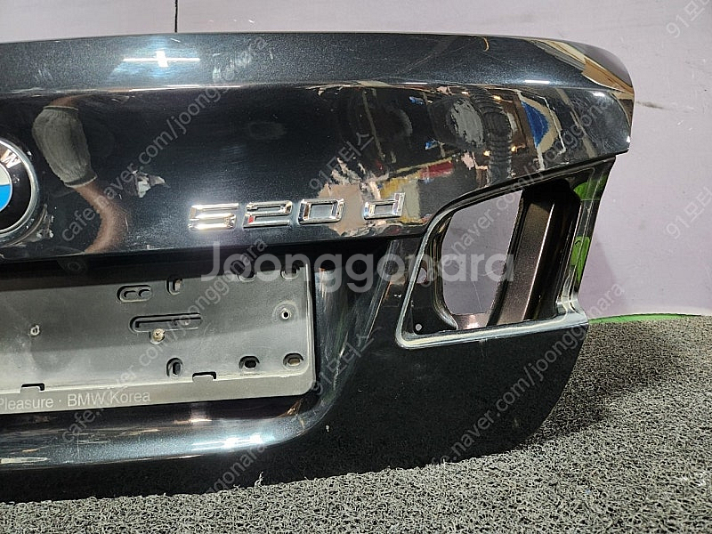 BMW F10 5시리즈 트렁크 앗세이 팝니다--4