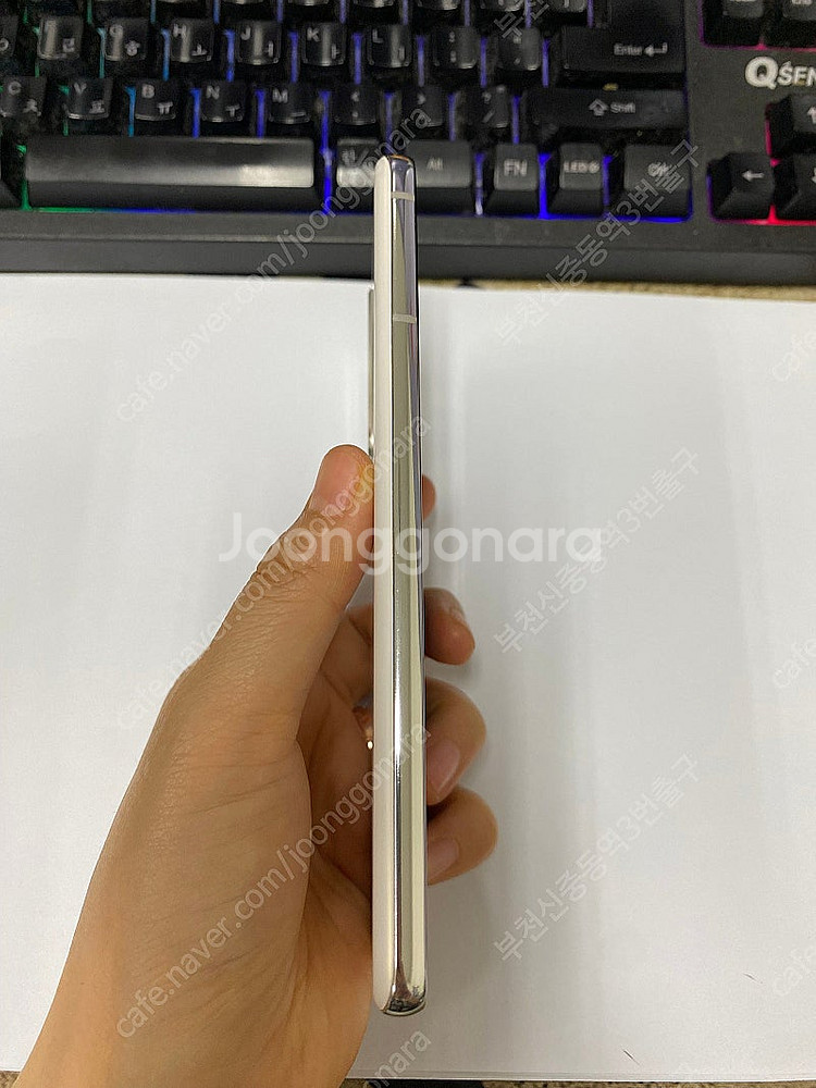 203511 KT 갤럭시S21 화이트 AA급 256GB...--4