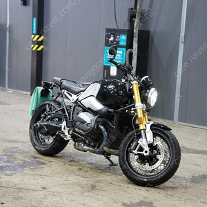BMW 알나인티 R9T 노멀 21년식 판매합니다.