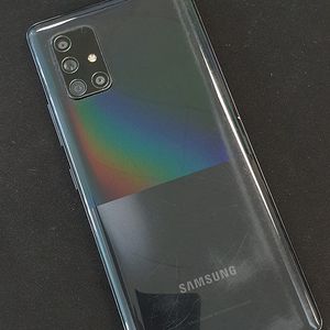 갤럭시 퀀텀1 블랙 128기가 20년 6월개통 초미세잔상 상태좋은폰 9만에판매해요