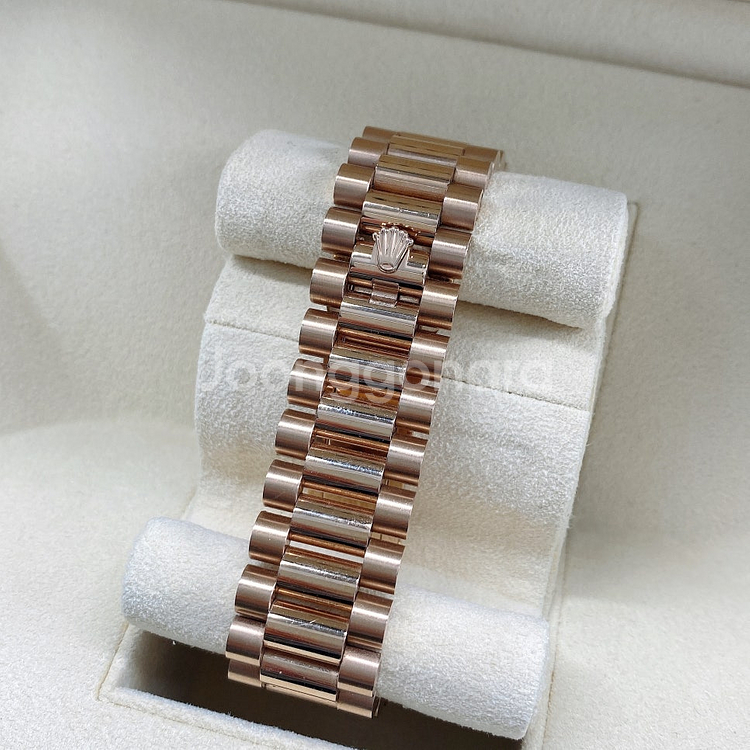 [팝니다] 롤렉스 데이데이트 40 로즈 골드 올리브 그린 로만 프레지던트 228235 - 2019년식 (100004...--4