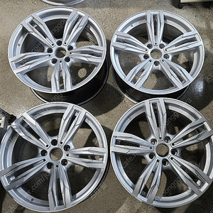 bmw m6 st 19인치 사제휠 pcd120 대품판매20만원
