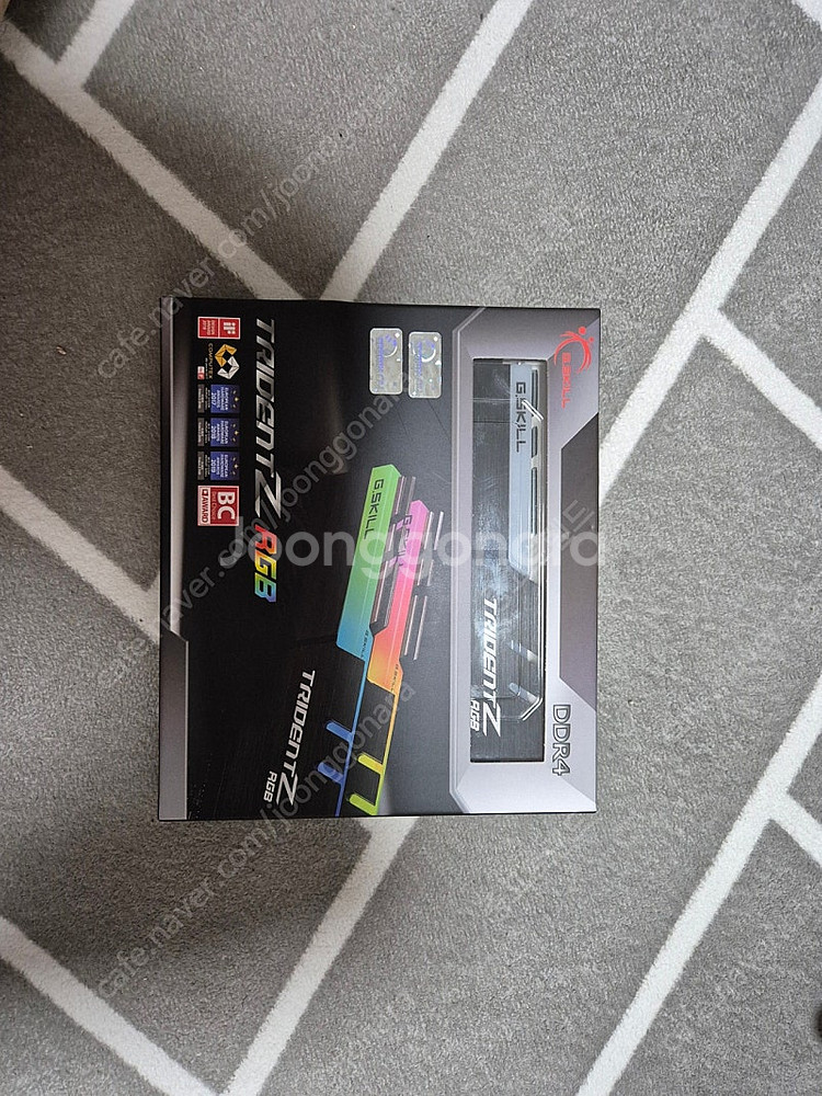지스킬 ddr4 3200 rgb 32기가 새상품 택포--0