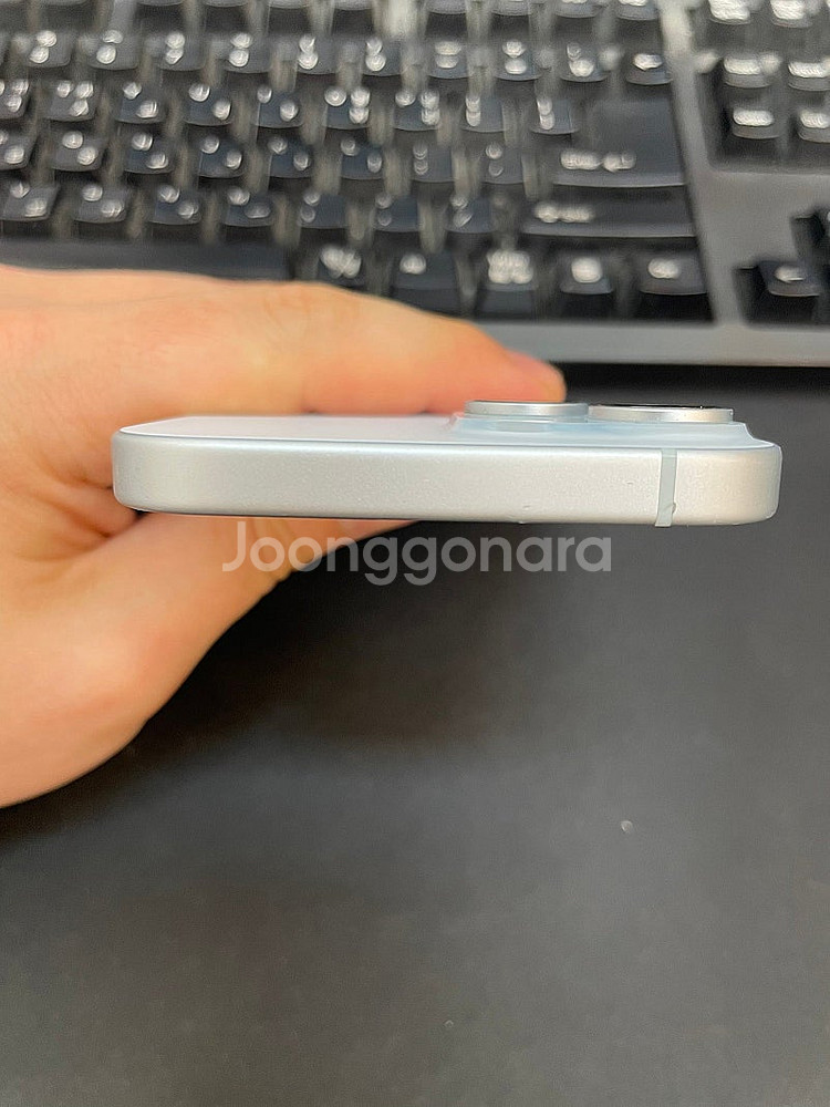 아이폰15 블루 256GB 상태좋은 중고63만팝니다.--3