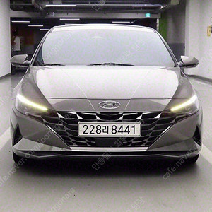 아반떼 중고차 아반떼 하이브리드 중고 차 2021년식 64,948km 모던 중고차판매