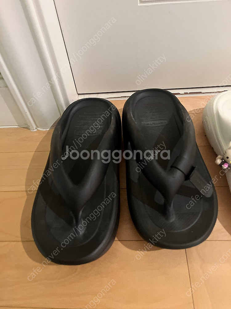 토앤토 새상품Plumpy 탠 헬로키티 참 240크림색 ...--3