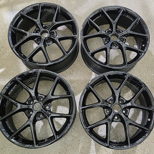 bbs c1r st 유광블랙 18인치 사제휠 대품판매20만원