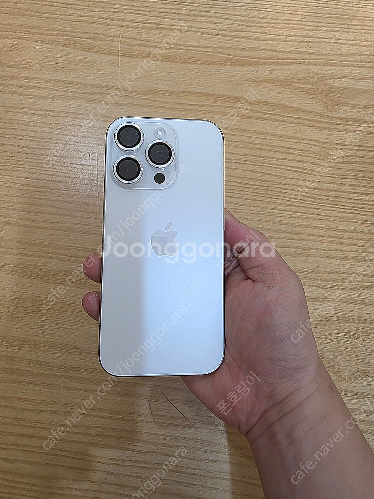 아이폰16프로화이트256gb 중고폰판매합니다--6