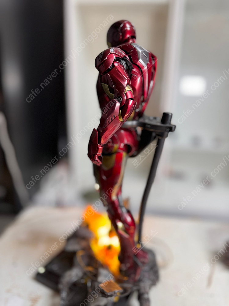 핫토이 마크7 다이캐스트 커스텀(LED 리페)및 기타 아이언맨 헬름 팝니다. 이미지