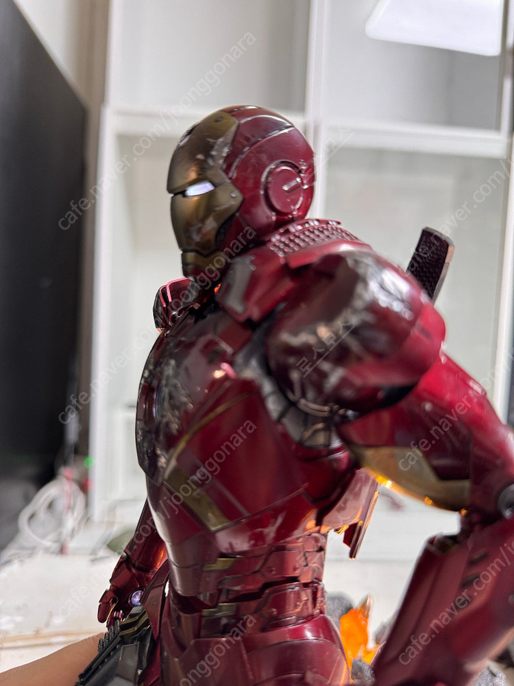 핫토이 마크7 다이캐스트 커스텀(LED 리페)및 기타 아이언맨 헬름 팝니다. 이미지