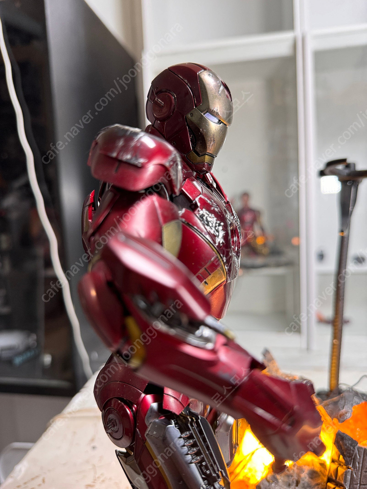 핫토이 마크7 다이캐스트 커스텀(LED 리페)및 기타 아이언맨 헬름 팝니다. 이미지