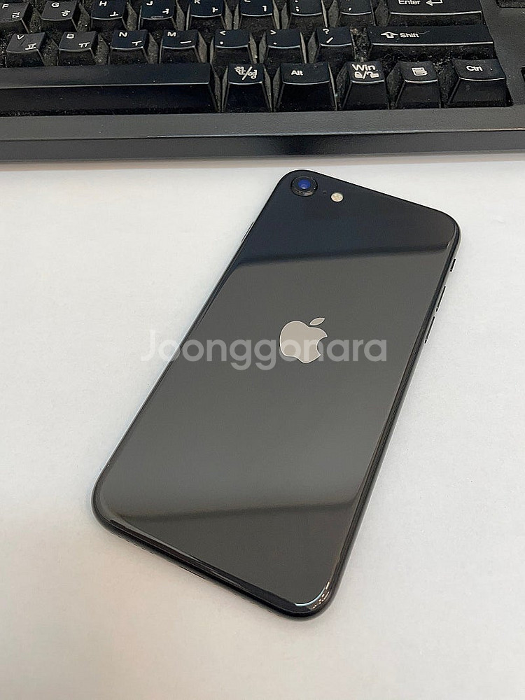 아이폰SE2 블랙 128GB 배터리90% 상태좋은 중고...--0