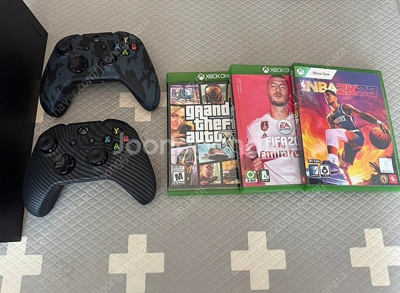 Xbox one x--1