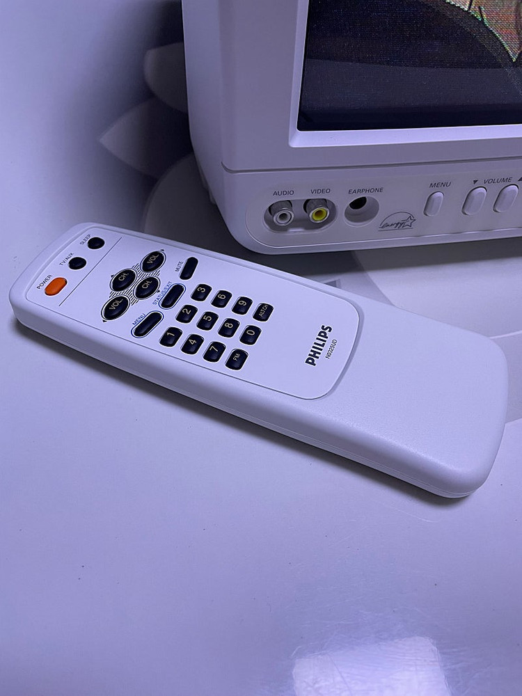 (새상품)필립스[PHILIPS]9인치 칼라티비~화이트색상 / 레트로티비 / 빈티지 브라운관tv--8