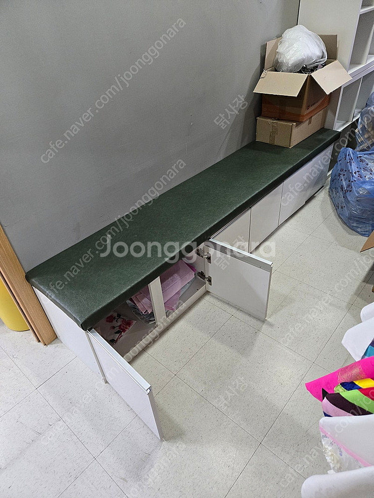 수납 벤치의자 팝니다.--0