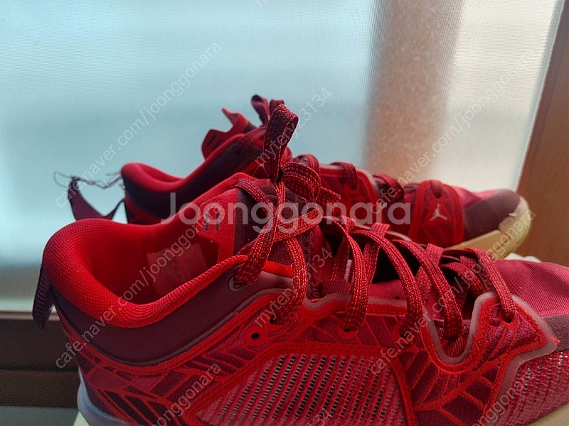 조던 37 팀레드 275 농구화 황금사이즈팝니다.--0