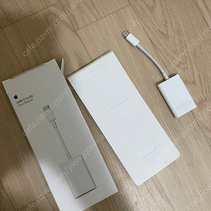 애플 정품 SD리더기 C타입팝니다.