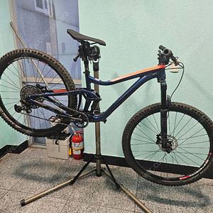 자이언트 트랜스 29 s 사이즈 풀샥 mtb 자전거 판매합니다