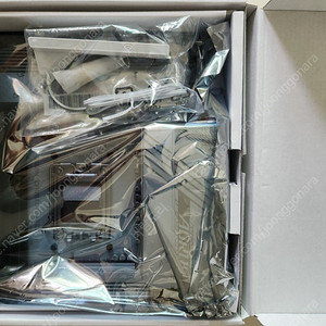 GIGABYTE B650M AORUS ELITE AX ICE 메인보드