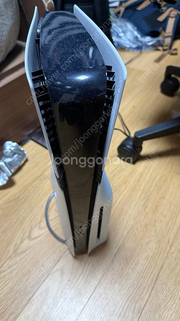 ps5 pro + 디스크 세트 수직 거치대 팝니다--0