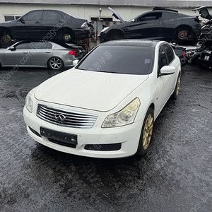 인피니티 G35,G35S,G37 부품차 각개합니다 앞범퍼,뒷범퍼,휀다,도어,문짝, 헤드라이트,전조등,테일램프,후미등,트렁크,본네트,휠,하체,내장재,도어트림,미션,시트,흡기,엔진