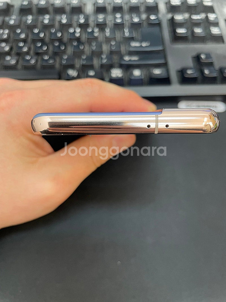갤럭시S21 팬텀바이올렛 256GB 상태좋은 중고20만...--3