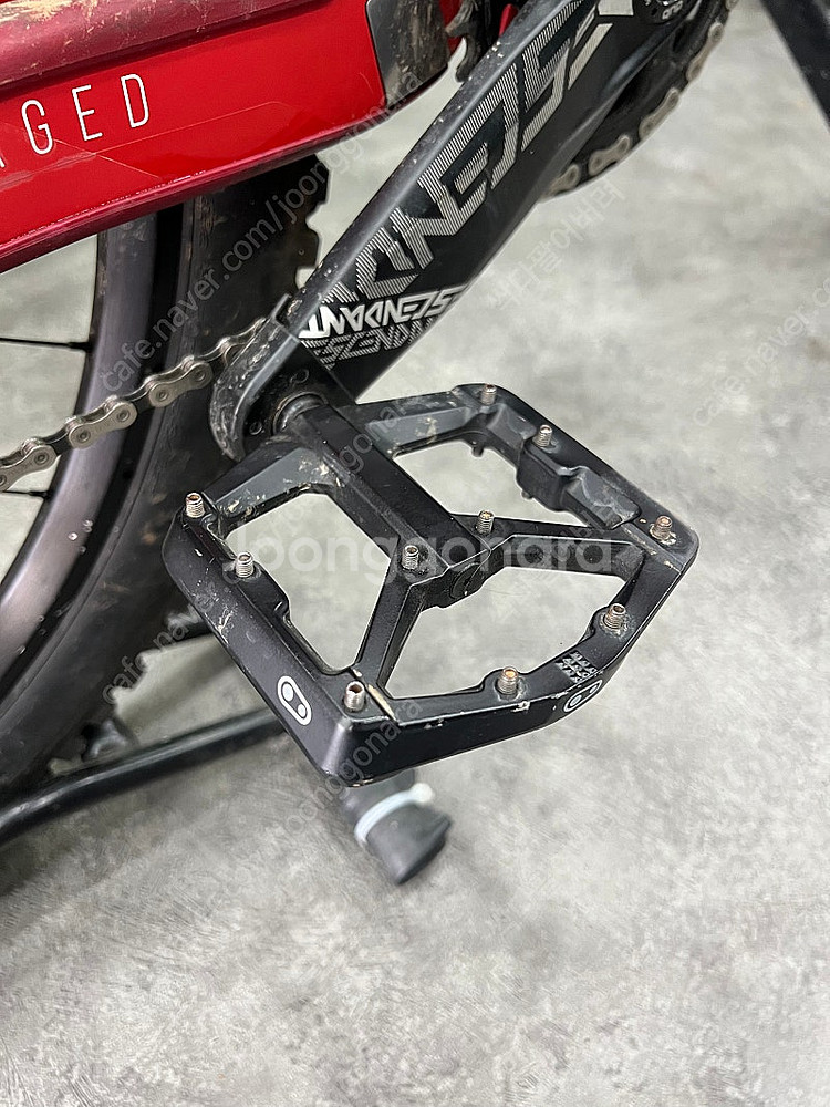 2019 YT capra cf pro 27.5 L사이즈--4