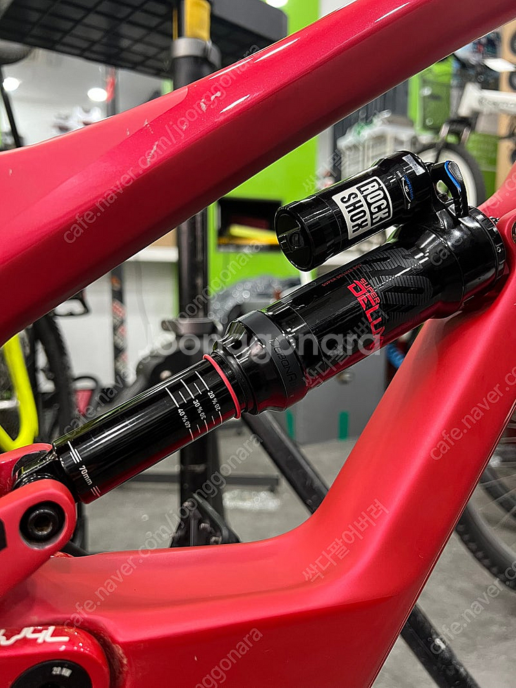 2019 YT capra cf pro 27.5 L사이즈--5