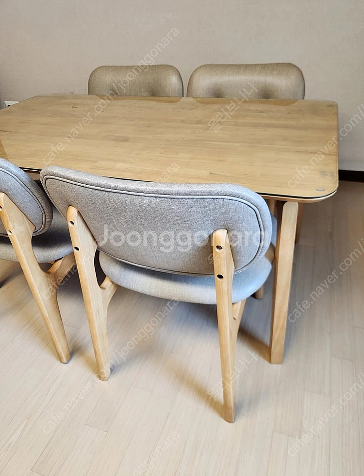 핀란디아 4인용 저상형 원목식탁ㅡ한샘 저상형 유사 디자...--4