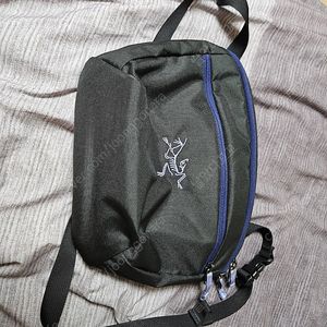 아크테릭스 맨티스2 25SS 블랙/보라
