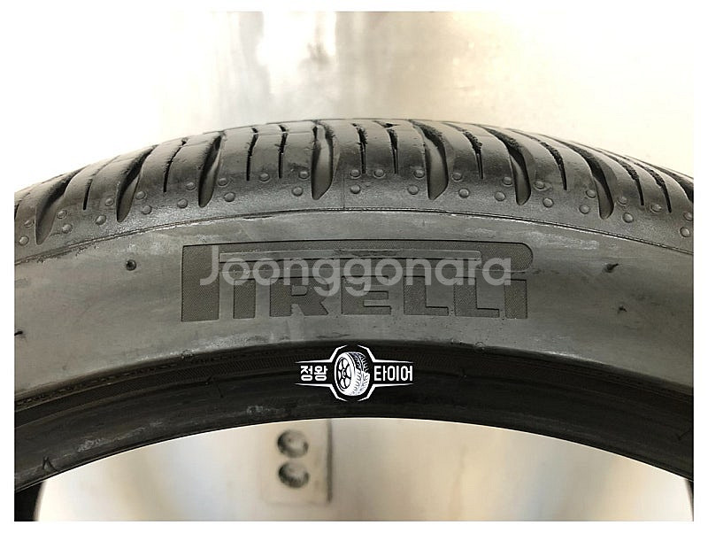 중고타이어 피렐리 신투라토 P7 245/45R18 5시...--4