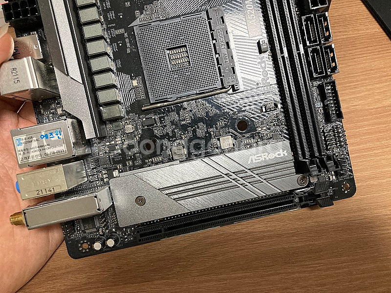 Asrock A520m-itx/ac--3