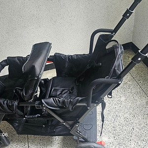 쌍둥이 유모차